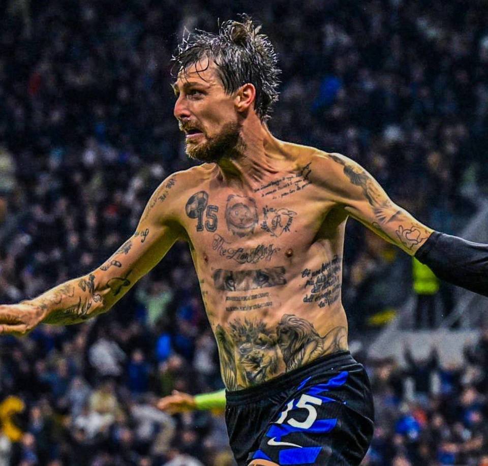 危马卡：库尔图瓦卢宁均带伤，皇马对瓦伦枪手可能上梯队门将.