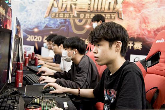 我们可以看 我们可以看